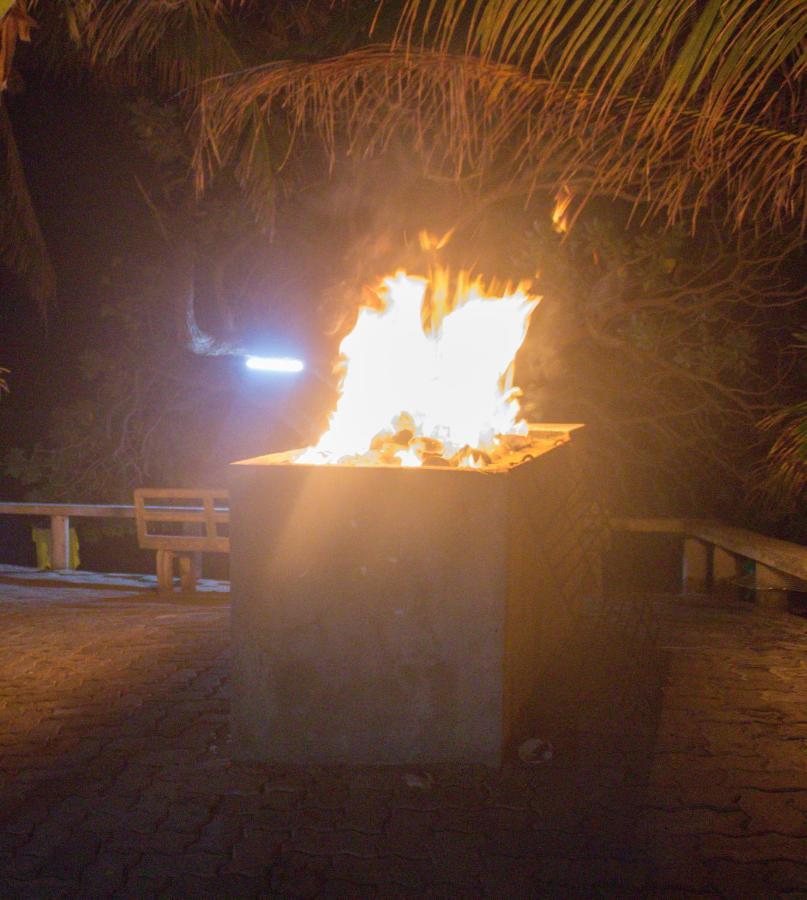Silver County Hotel, Fuvahmulah - Maldives Buitenkant foto